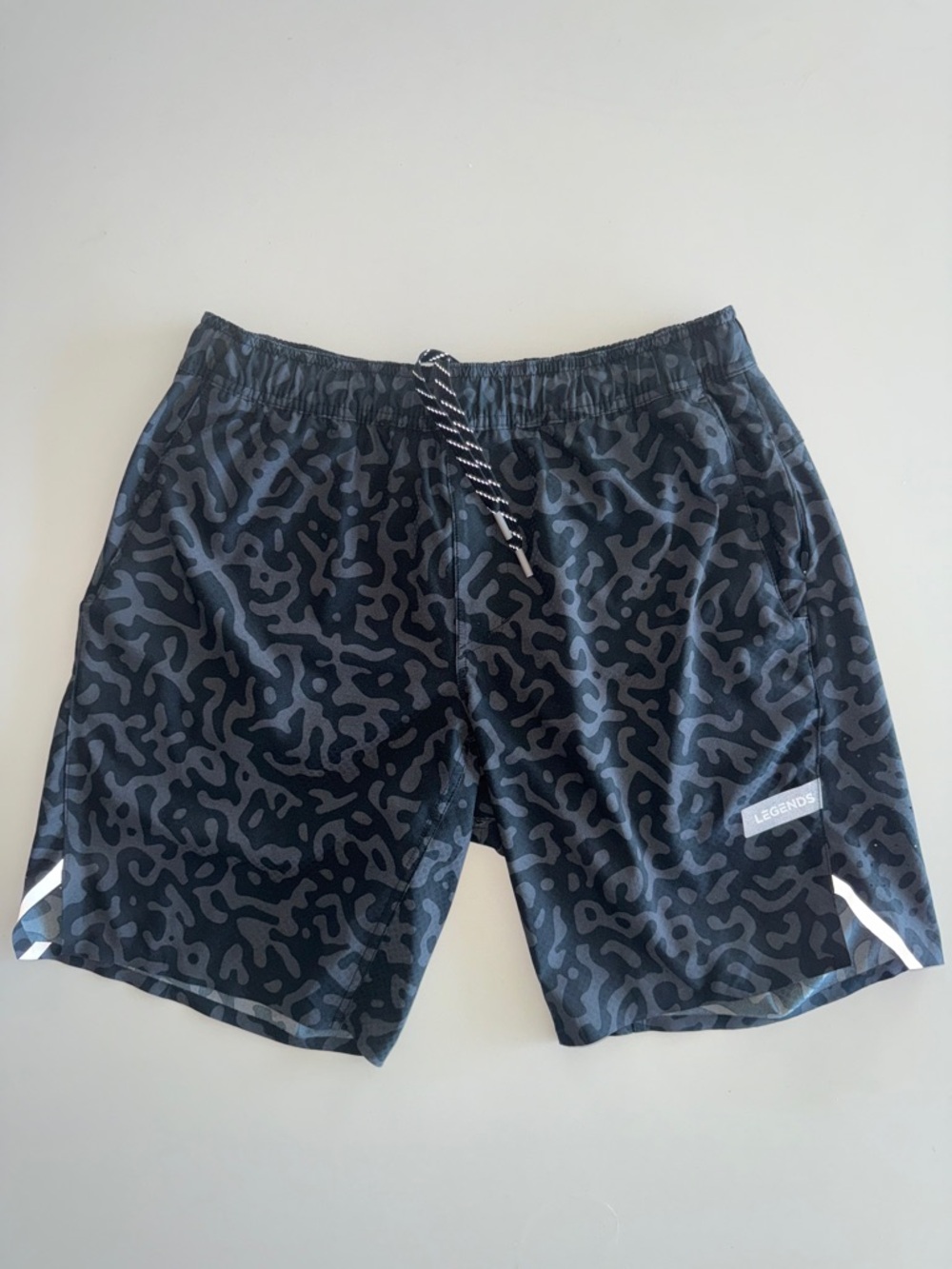 Legends Luka Shorts Black & Grey Athletic Gym Shorts. Unlined 7". Size Medium